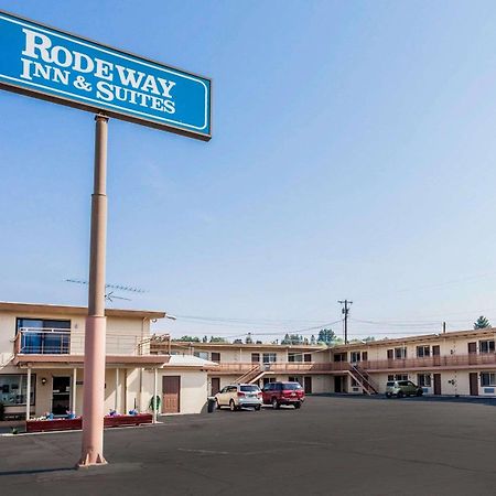 Rodeway Inn & Suites Omak Exterior foto