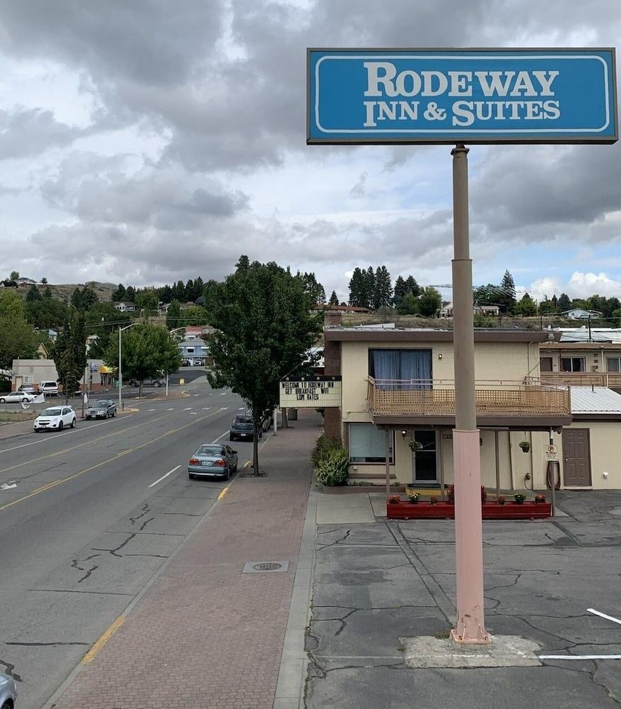 Rodeway Inn & Suites Omak Exterior foto