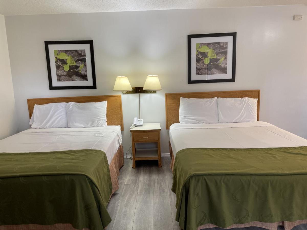 Rodeway Inn & Suites Omak Exterior foto
