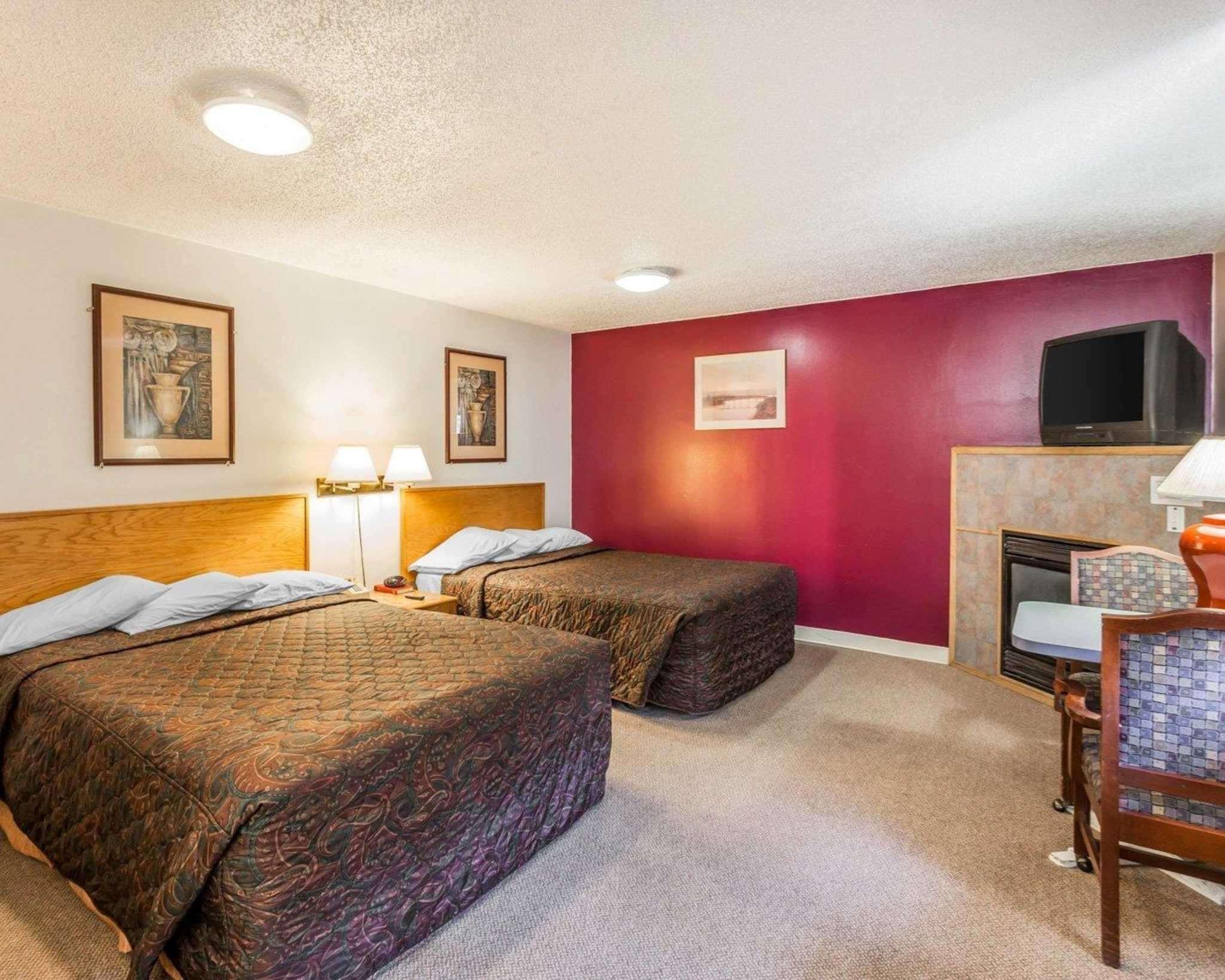 Rodeway Inn & Suites Omak Exterior foto