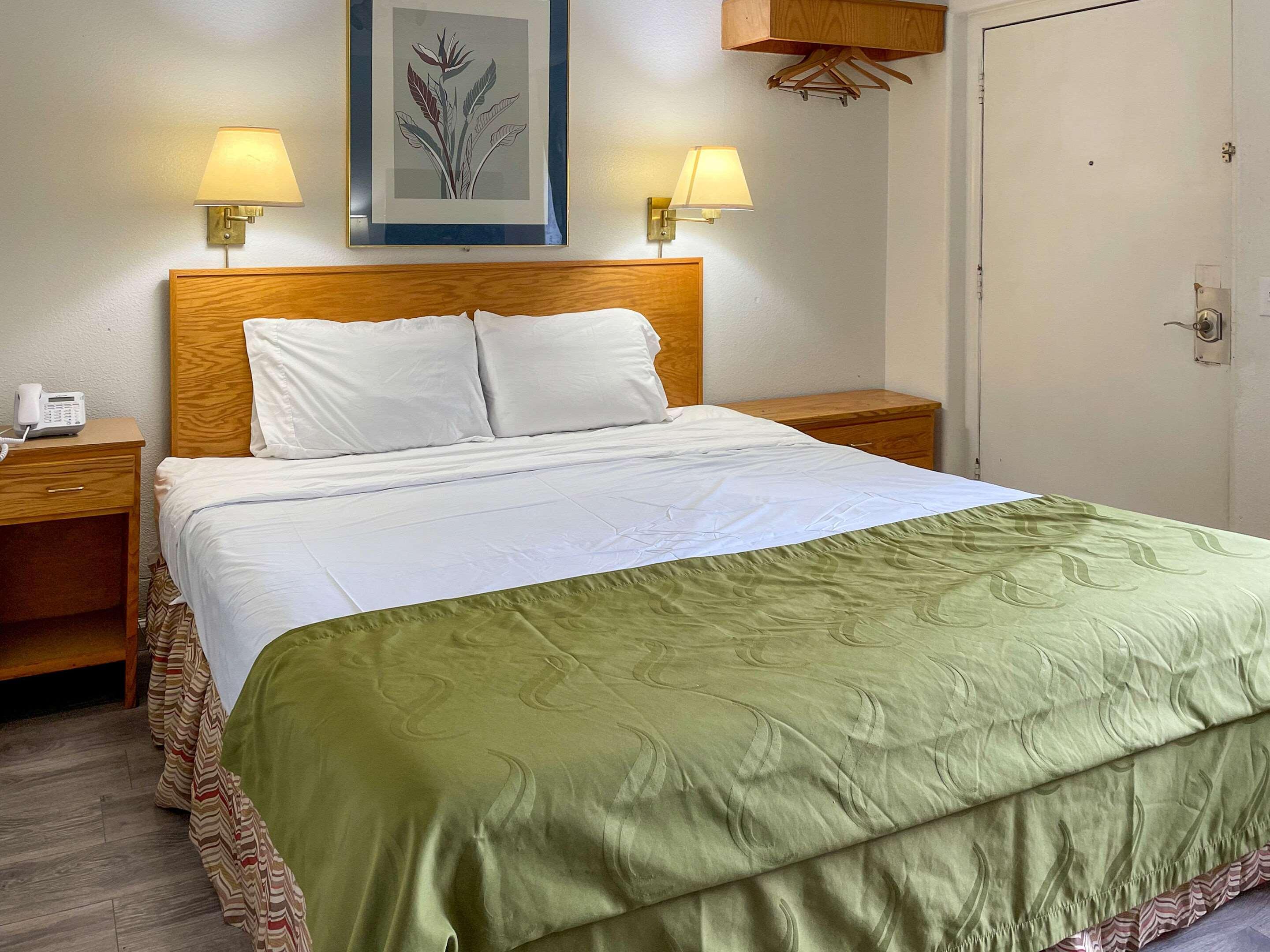 Rodeway Inn & Suites Omak Exterior foto