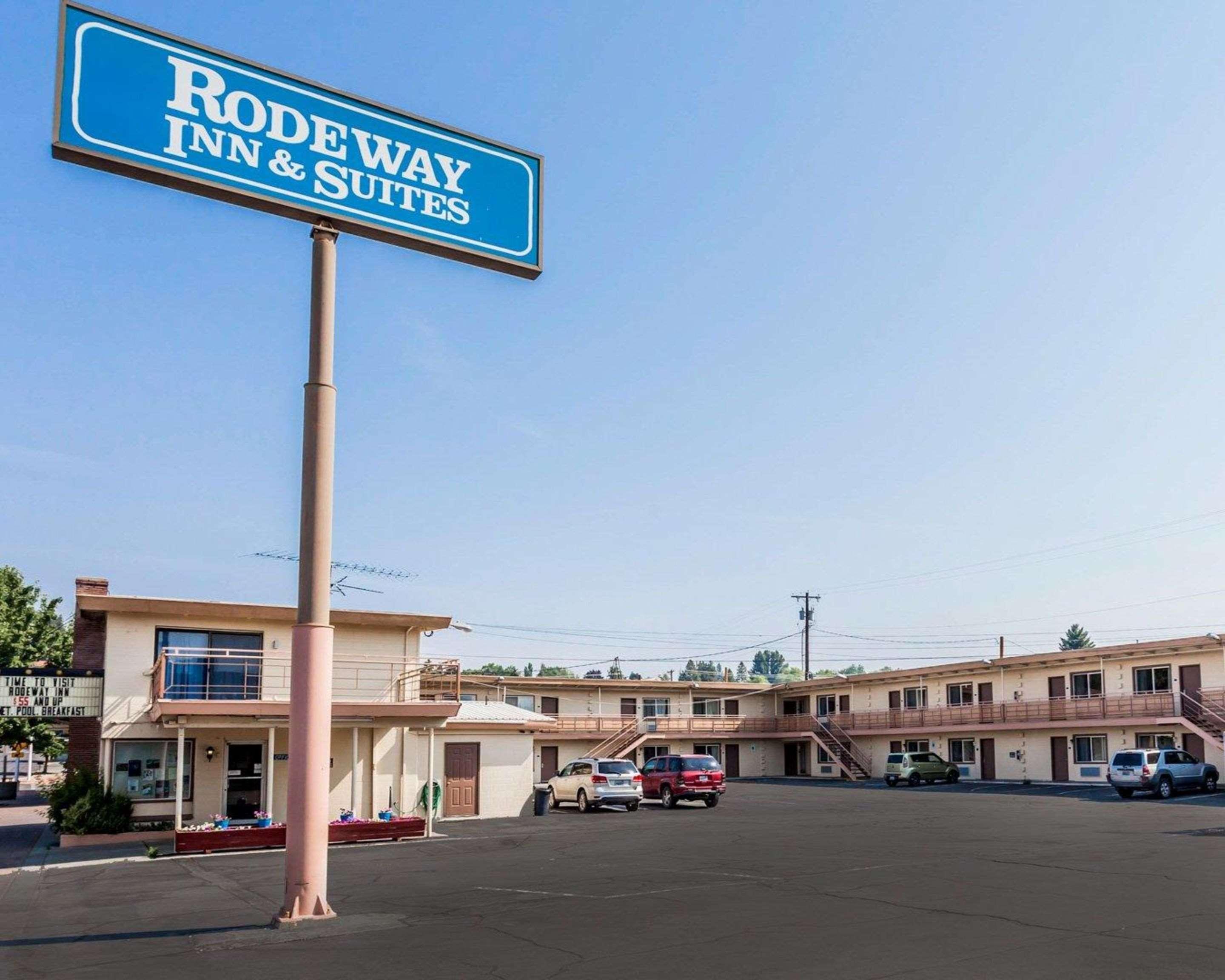 Rodeway Inn & Suites Omak Exterior foto