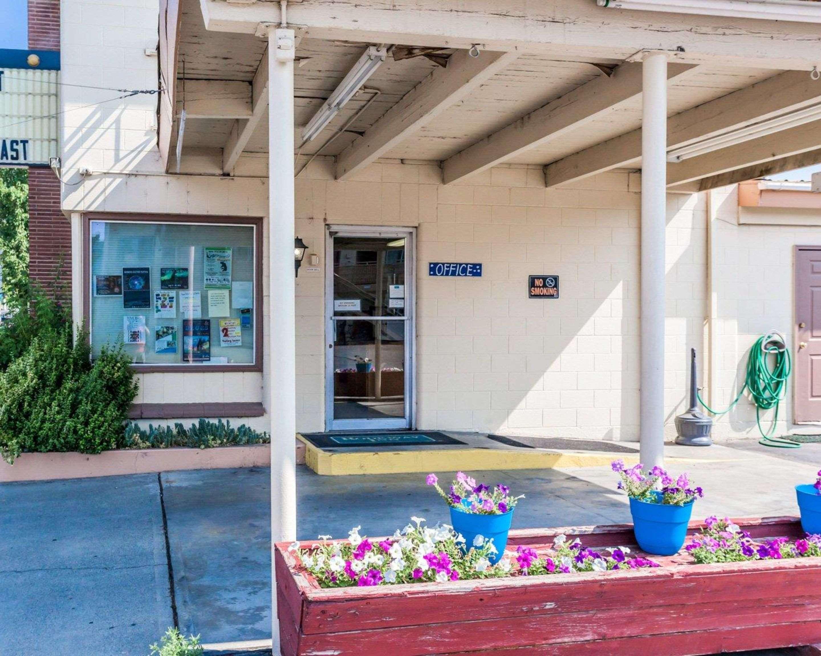 Rodeway Inn & Suites Omak Exterior foto