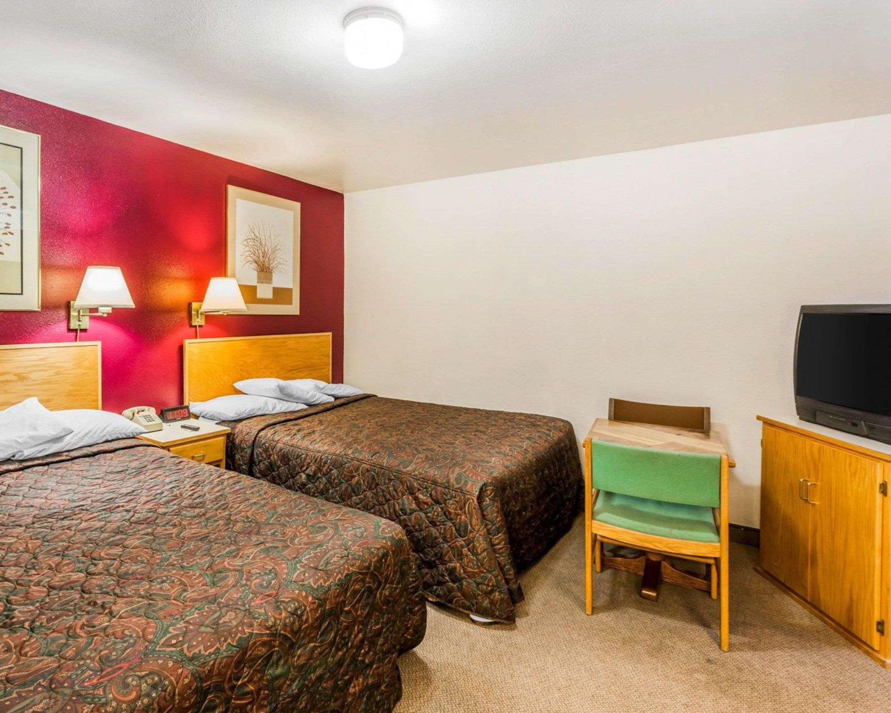 Rodeway Inn & Suites Omak Exterior foto