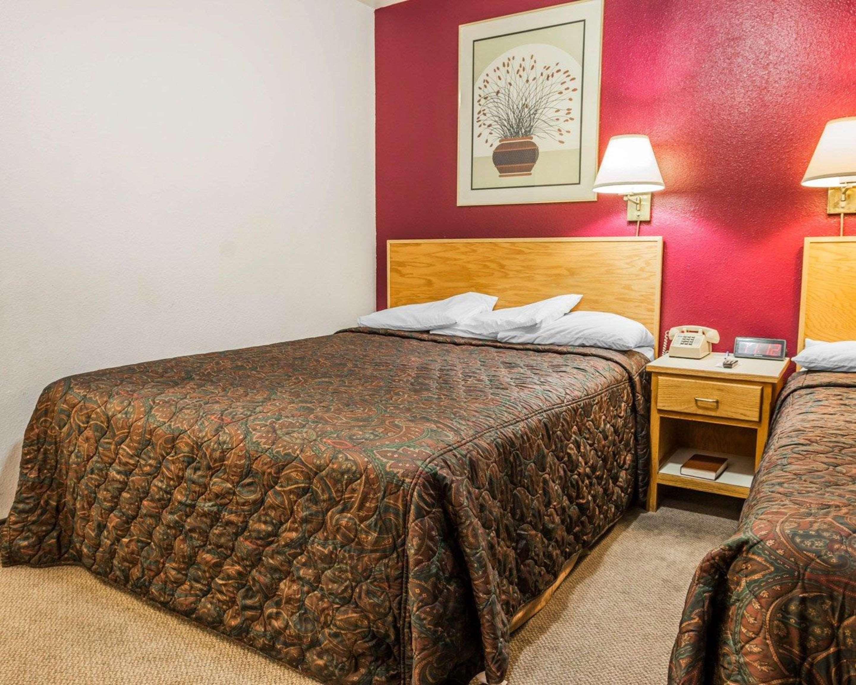 Rodeway Inn & Suites Omak Exterior foto