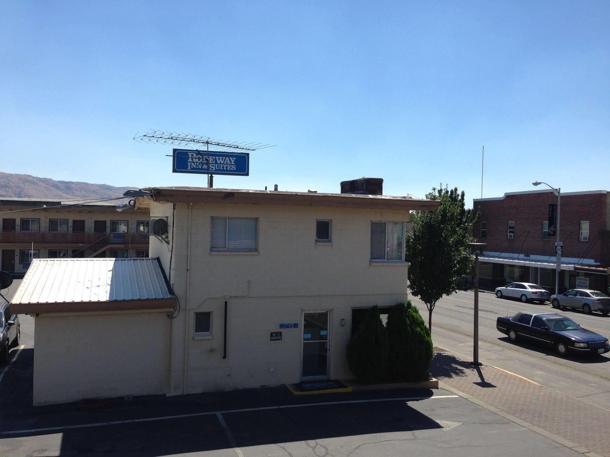 Rodeway Inn & Suites Omak Exterior foto